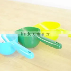 Garden Tools Shovel Plastic Grain Scoop thumbnail-1