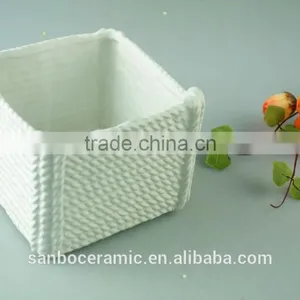New Unique Design Hollowed Out White Ceramic Decorating Vase for Home thumbnail-5
