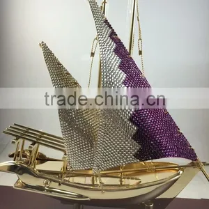 New Design Qatar Flag Diamoind Boat thumbnail-1