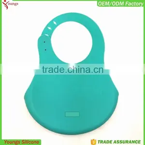 2016 Newest Design Novelty Eco-friendly Soft Touch Stylish Wholesale Price Custom-Made Various Colors Waterproof Bib For Babes thumbnail-3