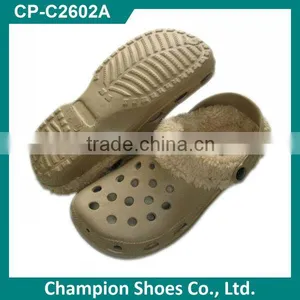 Comfortable Winter Clogs With Fur thumbnail-5