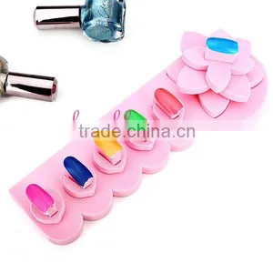 Pink Sponge Eva Nail Practice Stand Holder thumbnail-1