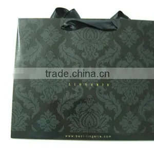 Customized Packing Paper Bag for Clothes thumbnail-1