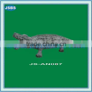 Marble Crocodile Carving thumbnail-1