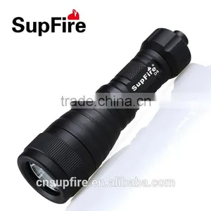 Tactical 900lm Rechargeable LED Diving Flashlight D4 thumbnail-1