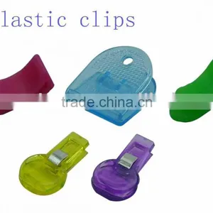 Cute Plastic Clip thumbnail-1