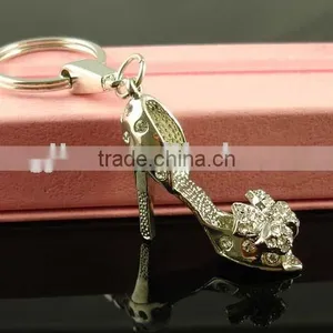 Fashion Key Chain With White High-heel Shoe thumbnail-1