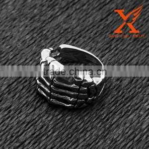 In Stock Superman Simple Design Striation Skeleton Hands Skull Finger Stainless Steel Rings thumbnail-5