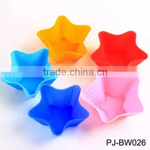 Star Shaped Cake Mold thumbnail-1