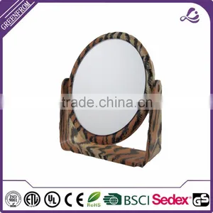 Round Shape Plastic Makeup Mirror thumbnail-2