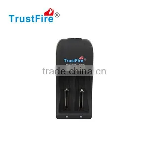 Factory Cheap Price Portable TR-006 Battery Charger for 26650 and 18650 Rechargeable Battery thumbnail-4