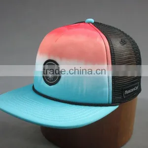 Customer High Quality 5 Panels Snapback Hat With Woven Lable thumbnail-3