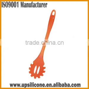 Silicone Pasta Fork in Hygienic Solid Coating, Spaghetti Fork With Bonus Cooking Tips thumbnail-4