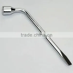 L-good Knife With Knurled Tire Wrench thumbnail-1