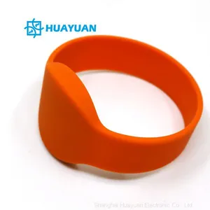 Manufacturer Waterproof FM08 NFC Bracelet RFID Silicone Wristband for Fitness Center thumbnail-4