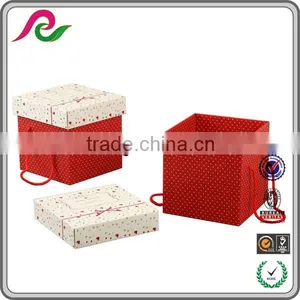 Stronger Folding Corrugated Paper Box With Red Handle for Gift Packaging thumbnail-1