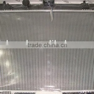 Sinotruk Truck Parts Chassis Parts for Howo Cooling System VG9725530010 Water Tank thumbnail-2