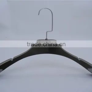 HEAD 15" Plastic Suit Coat Hanger in Metal Color and Square Hook for Clothes Garment thumbnail-1
