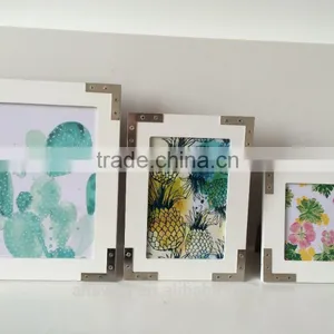 Latest Design of Photo Frame Wooden Photo Frame With Metal Corners thumbnail-4