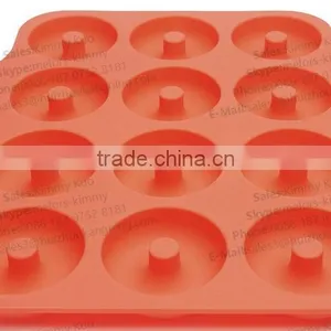Hot Selling 12 Cup BPA Free Non-stick Silicone Muffin Pan Baking Pan thumbnail-1