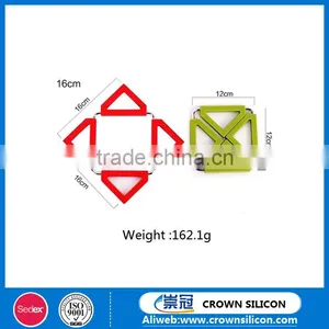 Heat Resistant Multifunctional Silicone Table Mat &Waterproof Boiler Pot Mat thumbnail-3