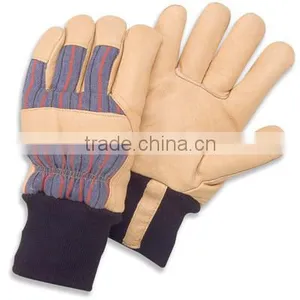 Cold Weather Reflective Gloves thumbnail-6