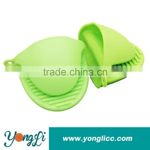 Eco-Friendly Silicon Glove Silicone Pot Holder Clip thumbnail-1