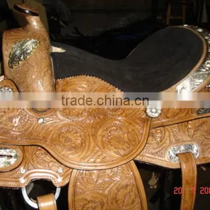 Leather Western Saddle Set thumbnail-1