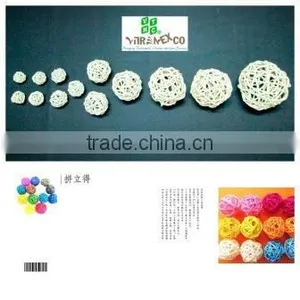 Christmas Rattan Ball Decoration thumbnail-2