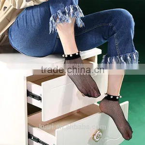 WS-5 Designs 2017 New Fashion 1Pair Summer Women Sexy Pearl Beads Lace Fishnet Ankle High Mesh Fish Net Short Ankle Socks thumbnail-4