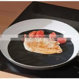 Non-stick Reuseable Round PTFE Frying Pan Liner thumbnail-1