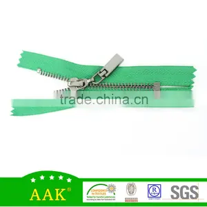 Hot Products 5# Shining Black Nickel Close End Apparel Zippers thumbnail-1