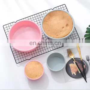 Non-stick Quick Release Tool for Baking Round Cake Pan Silicone Cheesecake Mold thumbnail-2