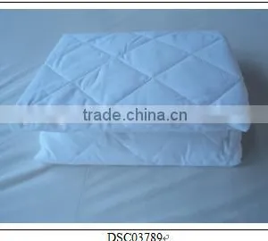 100%cotton Fabric Quilted Mattress Protector thumbnail-4