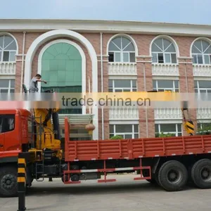 12 Tons Hydraulic Telescopic Boom SQ12SA3 Truck Mounted Crane Quality Choice thumbnail-1