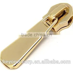 Zinc Alloy Zipper Puller Slider for Plastic Zipper thumbnail-4