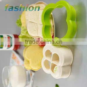Plastic LEAF Clover Sandwich Crust Cutter DIY Bread Mold thumbnail-4