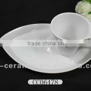 Porcelain Coffee Cup With Snack Dish thumbnail-1