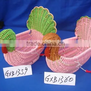 Plastic Rattan Storage Basket Animal Shape Basket Popular Design thumbnail-5