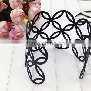Cheap Jewelry Plain Black Cuff Metal Hollow Bangle With High Quality thumbnail-3