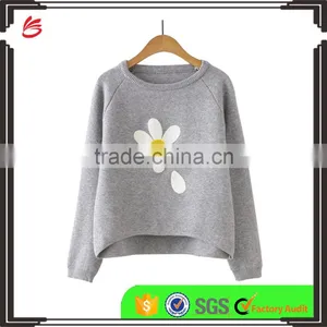 Latest Design Casual Women Grey Flower Print Raglan Sleeve Dip Hem Sweater Design For Women thumbnail-1