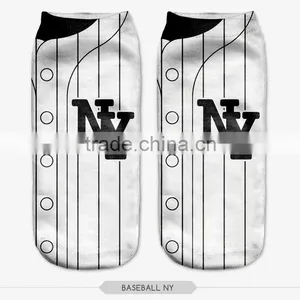 Emoji Stocking Pig Wood High Quality 3d Digital Full Print Colorful Ankle Socks Sports Unisex Custom Hot Sale Stretch Spandex thumbnail-4