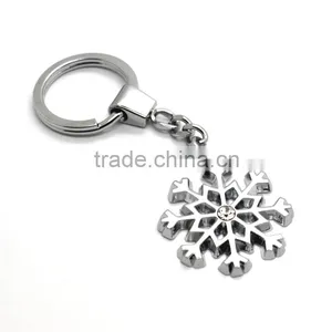 Custom Metal Silver Tone Snowflake Keychain for Christmas Promotional Gift thumbnail-1