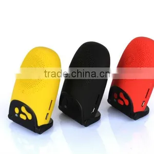 2016 Factory Wholesales Dock Mini Protable Bluetooth Speaker With Self-timer thumbnail-1