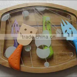 Cheese Kinfe Set 4 With Glass Board and Bamboo Box thumbnail-2