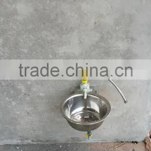 Hot Sell Low Price Stainless Chicken Waterer thumbnail-3