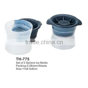 Set of 2 Sphere Plastic Ice Mould Maker thumbnail-1