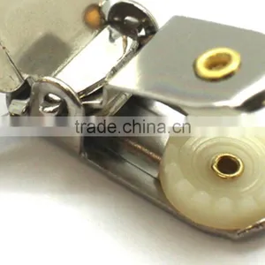 Fashion High Quality Metal Suspender Clip With Plastic Teeth Inside for Garment thumbnail-5