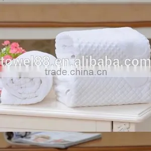 100% Cotton High Quality Thick Bath Mat thumbnail-1