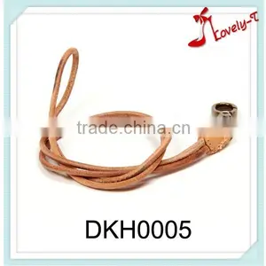 2015 China Factory Handmade Key Chains Fashion Neck Hanging Wholesale Leather Key Holder thumbnail-1